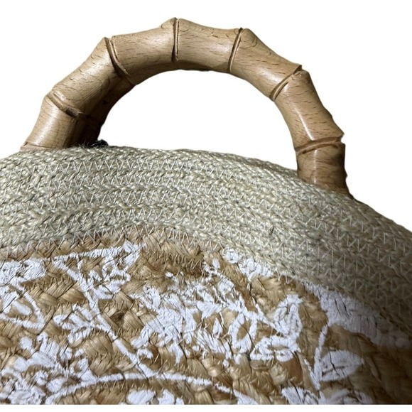 Antik Kraft Straw & Embroidered Lace Handbag – Bamboo Handle Boho Beach Bag - Picture 2 of 5